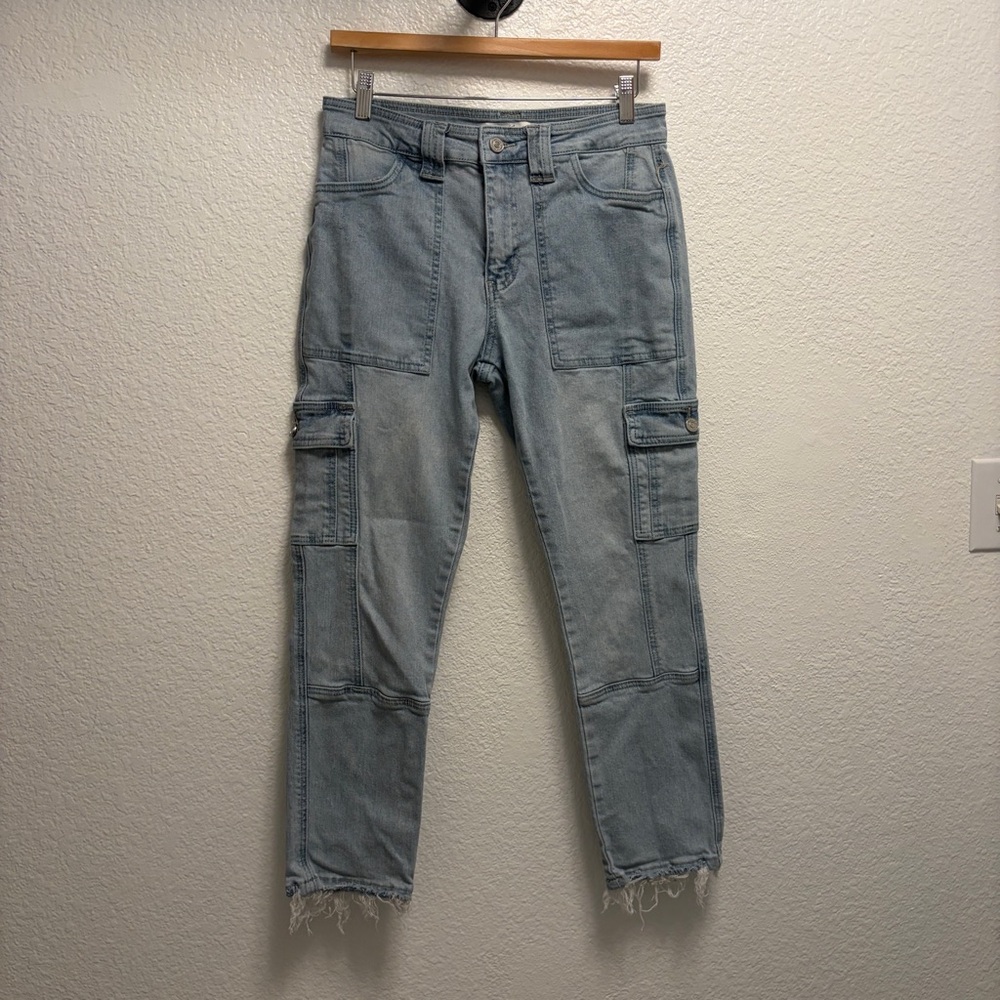 Kancan Skinny Cargo Lightwash Jeans Women’s Size 26 blue raw frayed hem